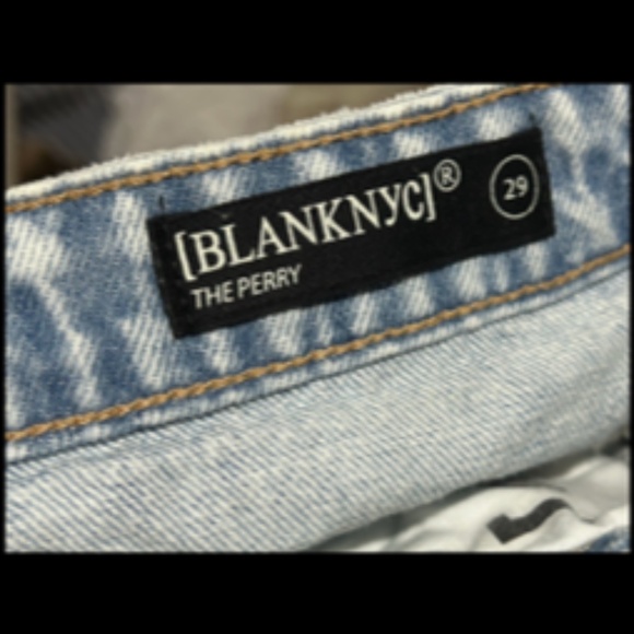 Blank NYC The Perry Mom Shorts Cuffed Hem in Party Everyday Size 29 - NWT - Picture 10 of 16